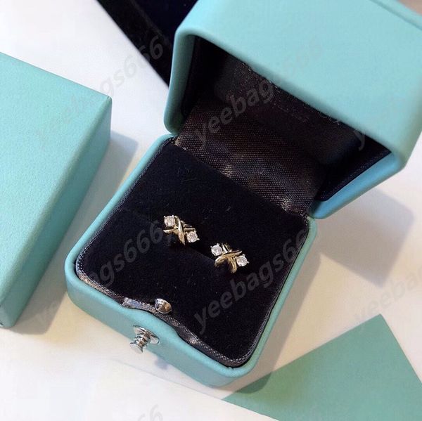 2021 earrings women design smiley rhinestone ladies party wedding earrings, Golden;silver
2021 earrings women design smiley rhinestone ladies party wedding earrings, Golden;silver