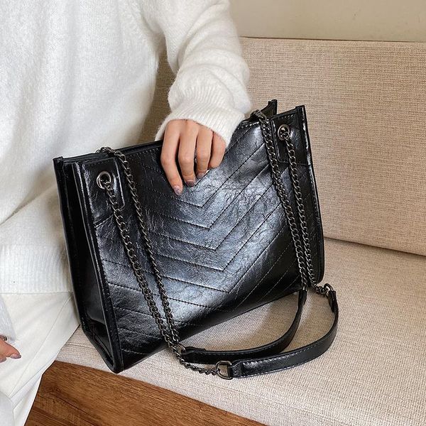 europe and america fashion brand women chain messenger bag leather women handbag fashion y popular for s shoulder bag
europe and america fashion brand women chain messenger bag leather women handbag fashion y popular for s shoulder bag