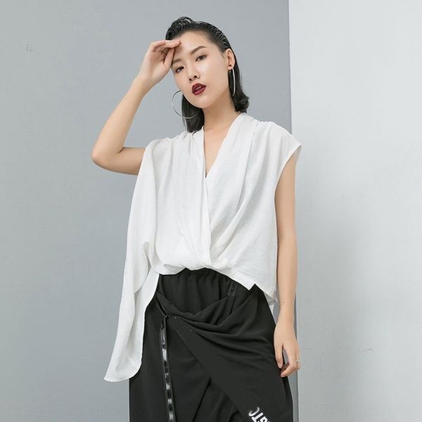 2020 summer new short sleeve t-shirt with irregular shape and large size 2020 summer new pullover short sleeve pullover t-shirt with irregul, White
2020 summer new short sleeve t-shirt with irregular shape and large size 2020 summer new pullover short sleeve pullover t-shirt with irregul, White