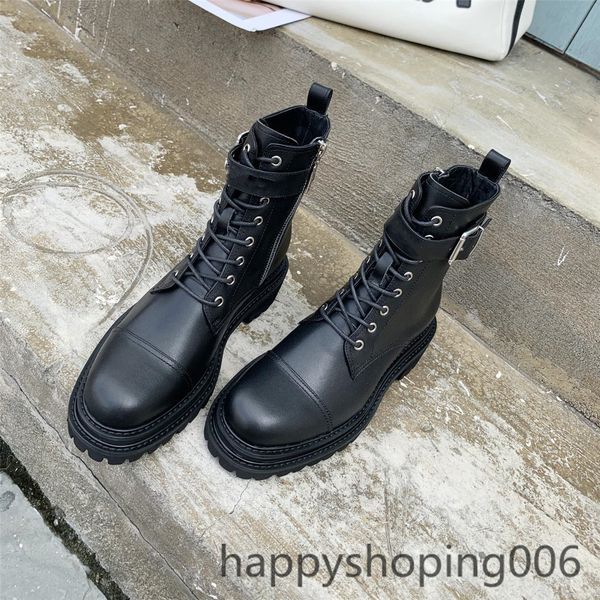 new fashion leather and heavy-duty soles comfortable breathable leisure lady boots dingxue, Black
new fashion leather and heavy-duty soles comfortable breathable leisure lady boots dingxue, Black