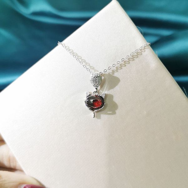 fashion s925 sterling silver red fox necklace female clavicle chain temperament inlaid garnet lucky silver jewelry wholesale fashion de
fashion s925 sterling silver red fox necklace female clavicle chain temperament inlaid garnet lucky silver jewelry wholesale fashion de