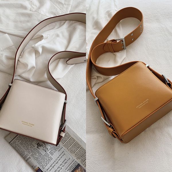 feeling women 2020 new fashion bucket foreign style versatile wide strap messenger bucket shoulder bag bag women's single shoulder djih
feeling women 2020 new fashion bucket foreign style versatile wide strap messenger bucket shoulder bag bag women's single shoulder djih