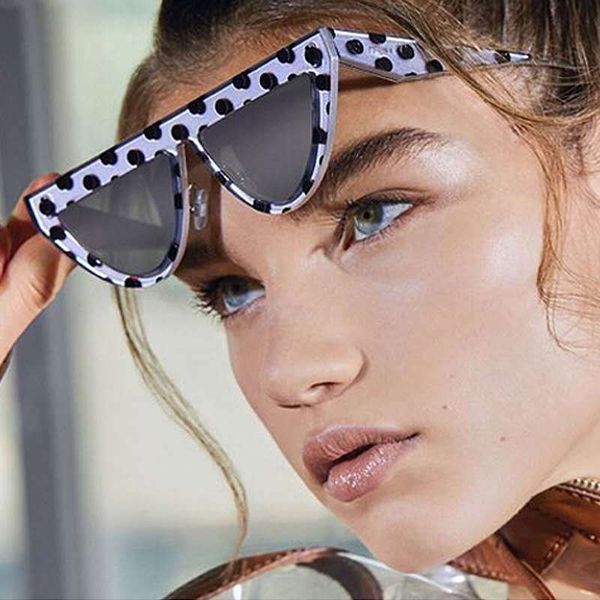 woman personalized triangle cat's eye lady sun glasses fashion men's and women's small frame sunglasses round dot street glas, White;black
woman personalized triangle cat's eye lady sun glasses fashion men's and women's small frame sunglasses round dot street glas, White;black