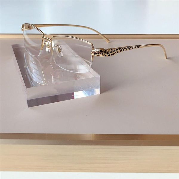 new fashion design optical glasses 1186 classic half frame 18k gold frame animal diamond leopard legs can be equipped with prescription lens, Black
new fashion design optical glasses 1186 classic half frame 18k gold frame animal diamond leopard legs can be equipped with prescription lens, Black