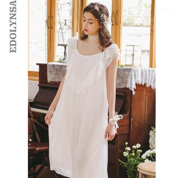 2019 victorian style honeymoon nightdress elegant lace ruffed chemise bathrobe women night wear home dress cotton nightgown t4841, Black;red
2019 victorian style honeymoon nightdress elegant lace ruffed chemise bathrobe women night wear home dress cotton nightgown t4841, Black;red