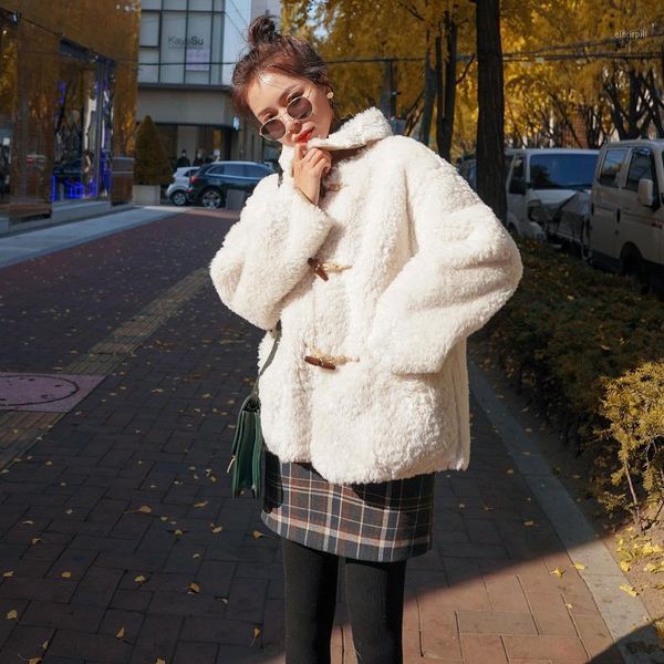 2020 winter white lamb wool coat women's girly style coats korean loose lapel horn buckle single-breasted jacket women1, Black
2020 winter white lamb wool coat women's girly style coats korean loose lapel horn buckle single-breasted jacket women1, Black