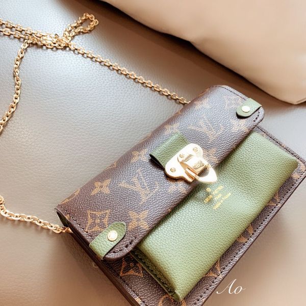 excellent quality orignal real leather fashion women shoulder bag tote designer handbags presbyopic shopping bag purse luxury messenger g573, Black
excellent quality orignal real leather fashion women shoulder bag tote designer handbags presbyopic shopping bag purse luxury messenger g573, Black