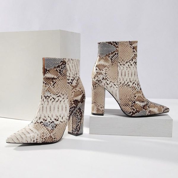 boots ankle women serpentine high heels pu leather punk ladies shoes autumn winter keep warm pointed toe female, Black
boots ankle women serpentine high heels pu leather punk ladies shoes autumn winter keep warm pointed toe female, Black