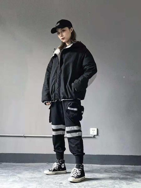 men's double-sided down padded jacket retro tooling hooded couple models gray and black two colors
men's double-sided down padded jacket retro tooling hooded couple models gray and black two colors