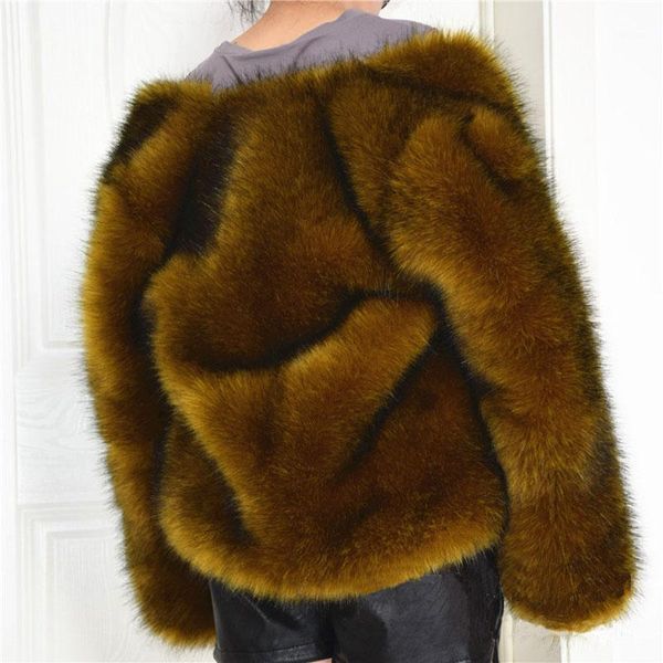 zadorin women furry faux fur coat plus size thick warm short faux fur coats winter overcoat invierno mujer1, Black
zadorin women furry faux fur coat plus size thick warm short faux fur coats winter overcoat invierno mujer1, Black