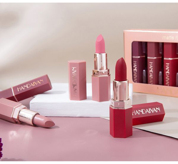 vmae new arrival natural high pigment wholesale makeup matte 6 color lipstick box lipgloss long lasting lip gloss
vmae new arrival natural high pigment wholesale makeup matte 6 color lipstick box lipgloss long lasting lip gloss