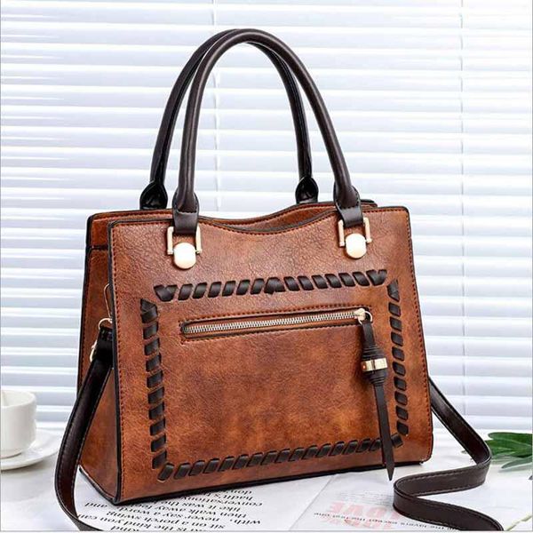 brand fashion designer shoulder fringe bags for women 2020 winter leather ladies retro large casual totes tassel female handbags
brand fashion designer shoulder fringe bags for women 2020 winter leather ladies retro large casual totes tassel female handbags