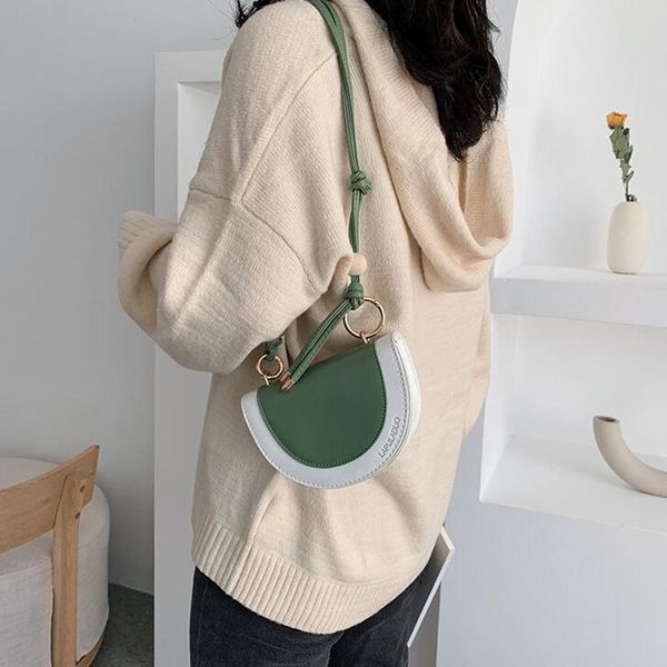 chic women single shoulder crossbody bag all-match flap 2020 brand designer package female pu leather portable small saddle bag
chic women single shoulder crossbody bag all-match flap 2020 brand designer package female pu leather portable small saddle bag