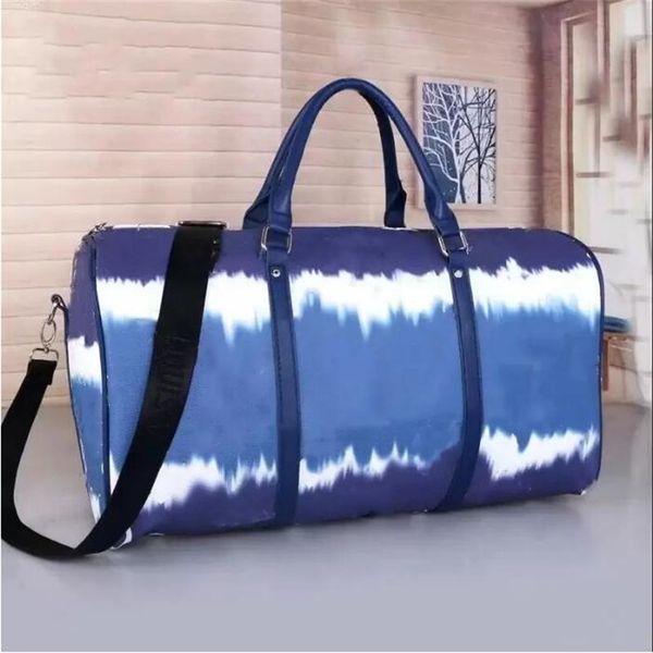 designers fashion 55cm duffel bags luxury men female travel bags leather handbags large capacity holdall carry on luggage overnight weekende
designers fashion 55cm duffel bags luxury men female travel bags leather handbags large capacity holdall carry on luggage overnight weekende