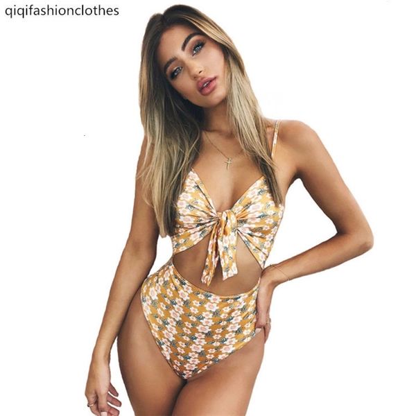 2020 single new abdomen hollow lattice wave point knot triangle one piece swimsuit for women, White;black
2020 single new abdomen hollow lattice wave point knot triangle one piece swimsuit for women, White;black