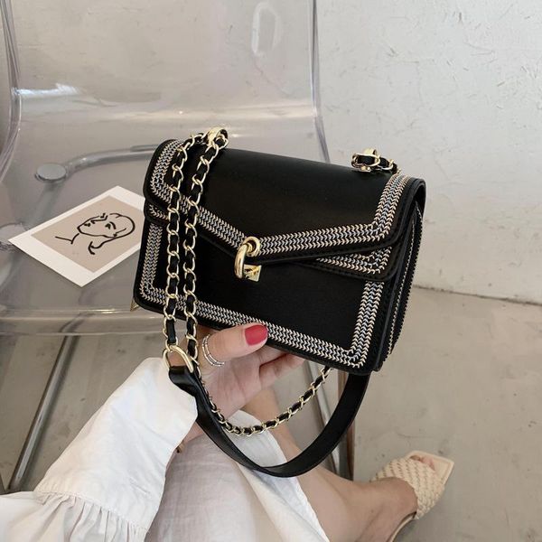 fashion chain bag women's sewing messenger bag 2020 new fashion one shoulder women's leather handbag
fashion chain bag women's sewing messenger bag 2020 new fashion one shoulder women's leather handbag