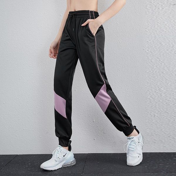 2021 spring women sports running pants spliced colors loose gym workout sweatpants breathable fitness training jogging trousers, Black;blue
2021 spring women sports running pants spliced colors loose gym workout sweatpants breathable fitness training jogging trousers, Black;blue
