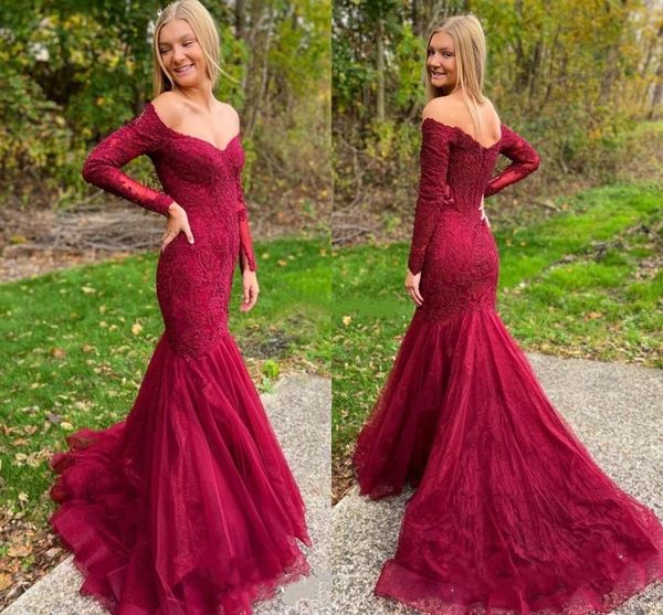 elegant lace mermaid evening dresses off shoulder long sleeves sweep train applique formal mother dress prom party gowns l40, Black;red
elegant lace mermaid evening dresses off shoulder long sleeves sweep train applique formal mother dress prom party gowns l40, Black;red
