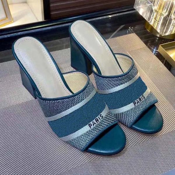 classics women slippers fashion beach thick bottom slippers alphabet lady sandals leather high heel shoes 40, Black
classics women slippers fashion beach thick bottom slippers alphabet lady sandals leather high heel shoes 40, Black