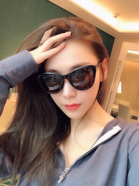 new 5393 mens sunglasses men sun glasses women sunglasses fashion style protects eyes gafas de sol lunettes de soleil with box
new 5393 mens sunglasses men sun glasses women sunglasses fashion style protects eyes gafas de sol lunettes de soleil with box