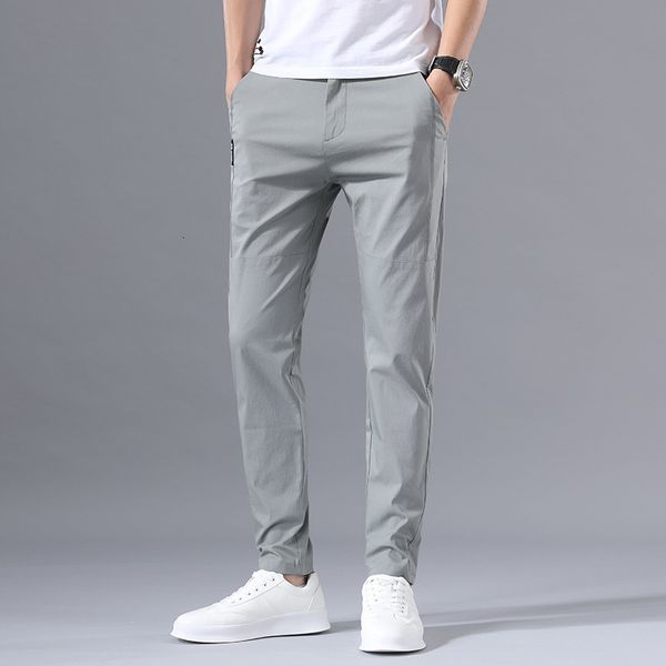 2020 new ice silk business work casual leg slim versatile korean fashion men's pants, Black
2020 new ice silk business work casual leg slim versatile korean fashion men's pants, Black