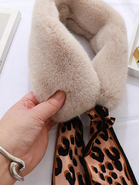 net red leopard print winter woolen neck silk scarves, hairy scarf, hairy neck cover, women's warm wool, Blue;gray
net red leopard print winter woolen neck silk scarves, hairy scarf, hairy neck cover, women's warm wool, Blue;gray