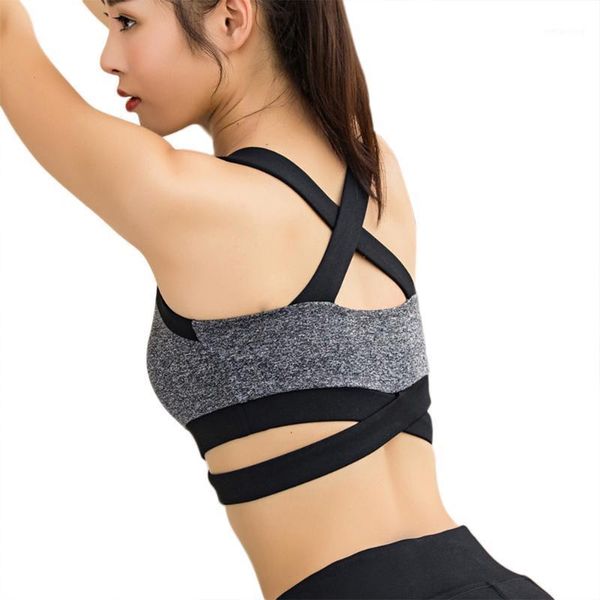 gym clothing ladies fitness bra crossing strappy shockproof quick-dry crops for exercise do21, White;black
gym clothing ladies fitness bra crossing strappy shockproof quick-dry crops for exercise do21, White;black