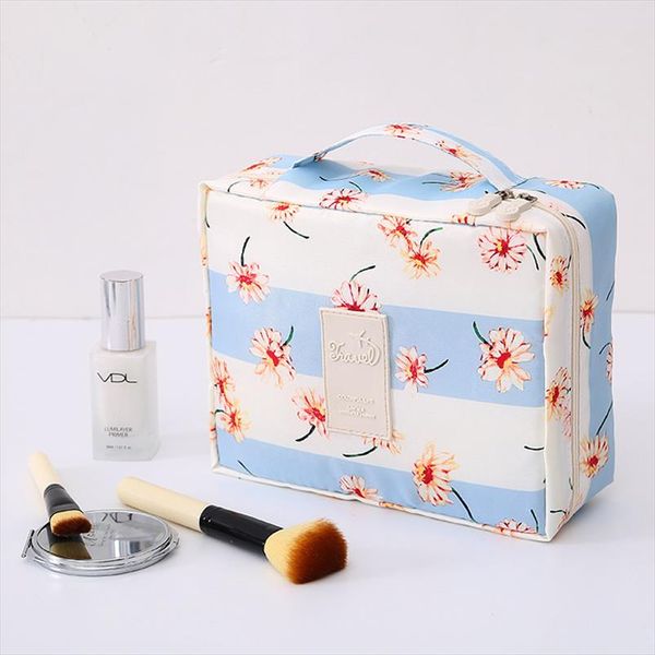 travel storage bag ladies portable oxford cloth makeup handbag travel waterproof multi function makeup wash bag
travel storage bag ladies portable oxford cloth makeup handbag travel waterproof multi function makeup wash bag