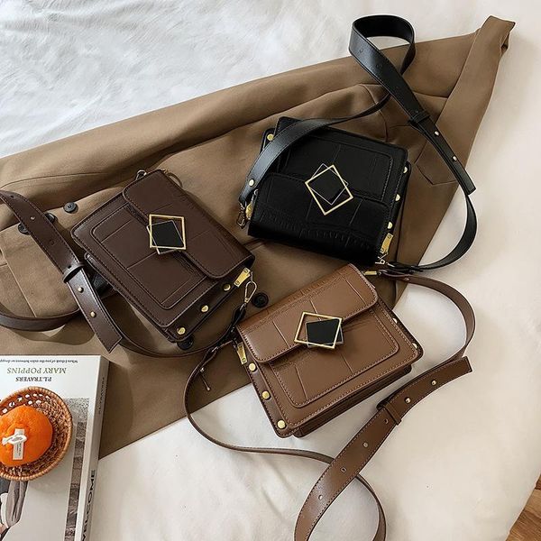 cross body women's one shoulder messenger bag with fashionable texture
cross body women's one shoulder messenger bag with fashionable texture