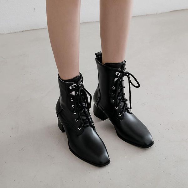 boots ymechic 2021 black lace up block high heels ankle for women square toe woman shoes winter bootie motorcycle big size
boots ymechic 2021 black lace up block high heels ankle for women square toe woman shoes winter bootie motorcycle big size