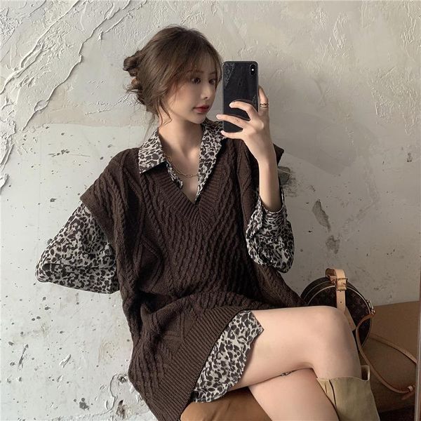 loose twist vest women v-neck knitted sleeveless sweater stylish korean style vintage female waistcoat all-match ulzzang vests, Black;white
loose twist vest women v-neck knitted sleeveless sweater stylish korean style vintage female waistcoat all-match ulzzang vests, Black;white