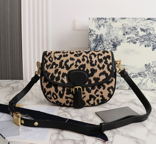 saddle lady fashion handbags shoulder bags cross body clutch totes classic retro all-match round barrel messenger drew casual plain handbag
saddle lady fashion handbags shoulder bags cross body clutch totes classic retro all-match round barrel messenger drew casual plain handbag