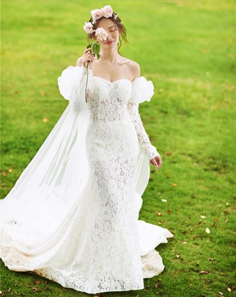 setwell sweetheart mermaid wedding dresses long sleeves lace appliques illusion floor length bridal gowns with cape, White
setwell sweetheart mermaid wedding dresses long sleeves lace appliques illusion floor length bridal gowns with cape, White