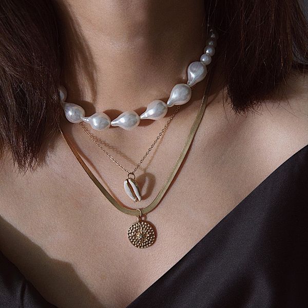 simple ornaments, micro inlaid flower cards, shell necklaces with multi-layer irregular pearl temperament, Silver
simple ornaments, micro inlaid flower cards, shell necklaces with multi-layer irregular pearl temperament, Silver