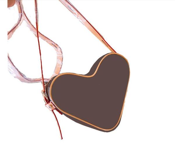 2020 new design brand women shoulder bag heart-shaped bag 
2020 new design brand women shoulder bag heart-shaped bag