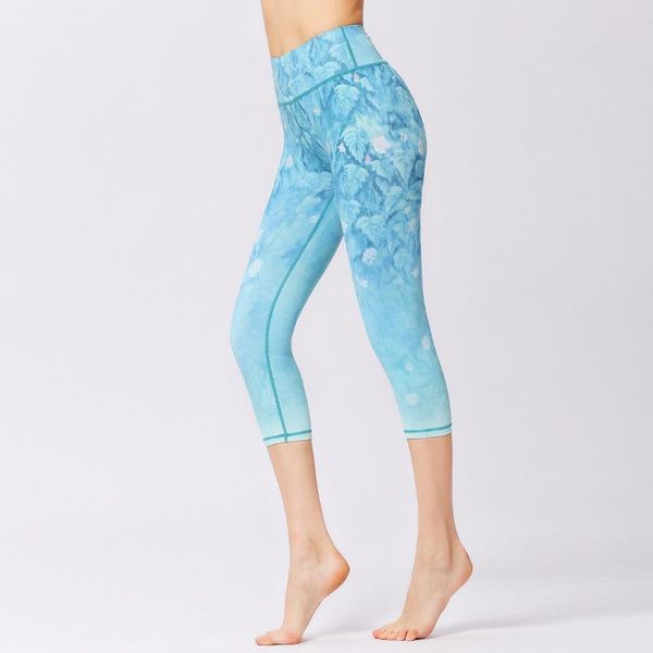 2021 new yoga pants women's high waist hip leggings tight wrapping feeling gym floral print sports cropped pants, White;red
2021 new yoga pants women's high waist hip leggings tight wrapping feeling gym floral print sports cropped pants, White;red