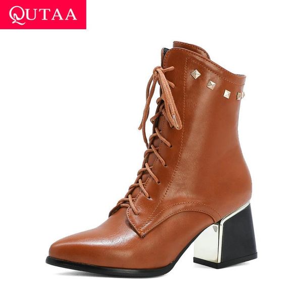 qutaa 2021 rivet pu leather ankle boots autumn winter lace up zipper women shoes square high heel short boots big size 34-43, Black
qutaa 2021 rivet pu leather ankle boots autumn winter lace up zipper women shoes square high heel short boots big size 34-43, Black