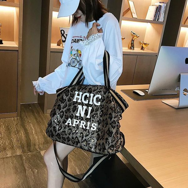 bags for women 2020 leopard print sequins travel bag letter large shoulder portable messenger bag travel sac a main femme
bags for women 2020 leopard print sequins travel bag letter large shoulder portable messenger bag travel sac a main femme