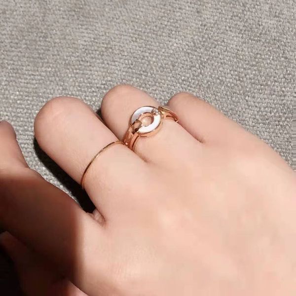 new year gift fashion disc white shell diamond letter ring ladies love charm jewelry luxury ring exquisite packaging gift box, Silver
new year gift fashion disc white shell diamond letter ring ladies love charm jewelry luxury ring exquisite packaging gift box, Silver