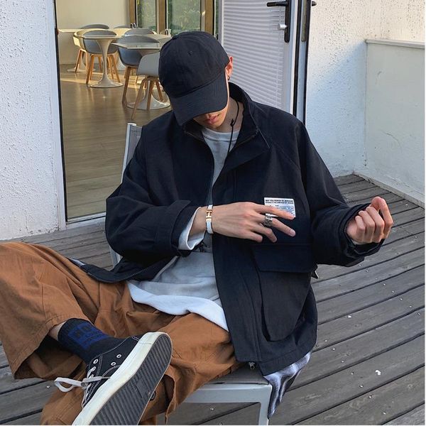 men's jackets 2021 autumn and winter korean version of the back print fashion casual jacket loose fake two-piece shirt army green / bla, Black;brown
men's jackets 2021 autumn and winter korean version of the back print fashion casual jacket loose fake two-piece shirt army green / bla, Black;brown