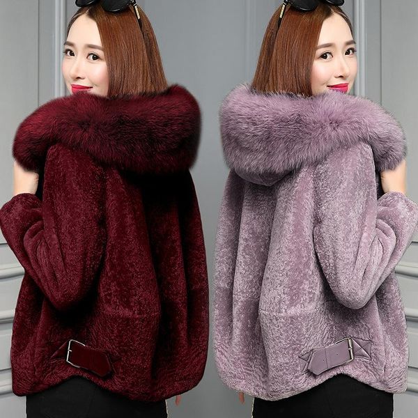 2020 new fur women's temperament fashion big fur collar ladies jacket sheep shearing short coat, Black
2020 new fur women's temperament fashion big fur collar ladies jacket sheep shearing short coat, Black