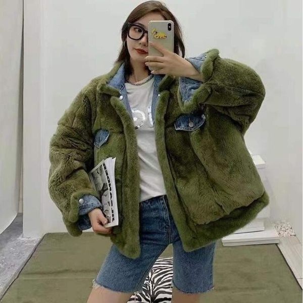 2020 new autumn / winter mink wear fur on both sides of one body denim coat women's short fur coat, Black
2020 new autumn / winter mink wear fur on both sides of one body denim coat women's short fur coat, Black