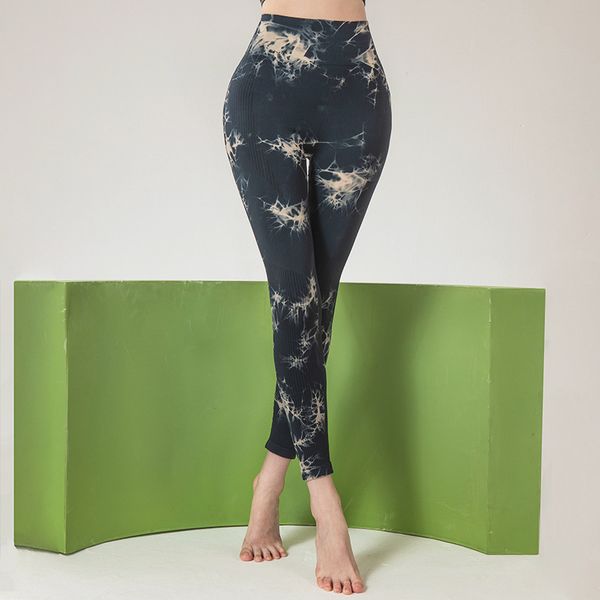 women's seamless high-waist hip-lifting printed sports tights running fitness yoga pants 2020, Black
women's seamless high-waist hip-lifting printed sports tights running fitness yoga pants 2020, Black