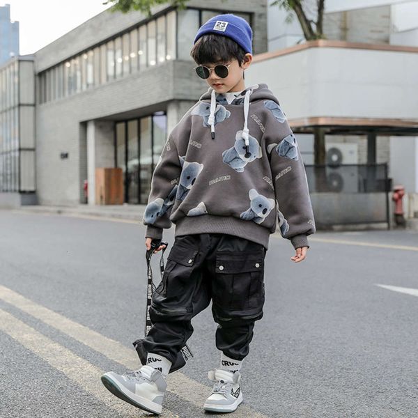 autumn sweater 2020 new boys' plush and winter cloth baby's thickened warm base coat wtern sle children's hoodie c33q, Black
autumn sweater 2020 new boys' plush and winter cloth baby's thickened warm base coat wtern sle children's hoodie c33q, Black