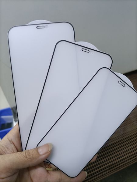 full glue 2.5d matte glass tempered glass anti galre feel smooth for playing game glass for iphone12pro
full glue 2.5d matte glass tempered glass anti galre feel smooth for playing game glass for iphone12pro