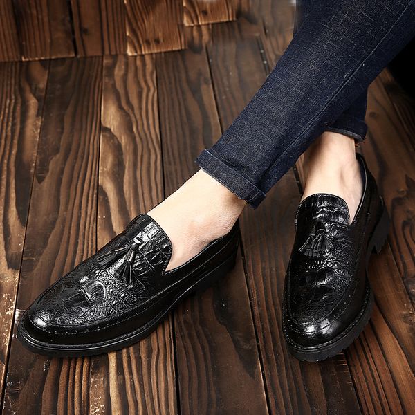 2020 new brogue mens shoes autumn new tassel slip-on platform tassel leather shoes male slip on loafers nan xie zi, Black
2020 new brogue mens shoes autumn new tassel slip-on platform tassel leather shoes male slip on loafers nan xie zi, Black