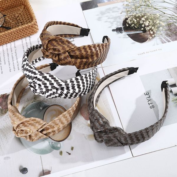 pu leather headband for women knotted wide-brimmed hair band girls stripe winter hair accessories retro bezel hoop, Slivery;white
pu leather headband for women knotted wide-brimmed hair band girls stripe winter hair accessories retro bezel hoop, Slivery;white