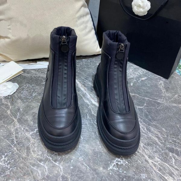with winter women's shoes genuine leather wool snow boots splicing plush cotton boots thicken waterproof non-slip, Black
with winter women's shoes genuine leather wool snow boots splicing plush cotton boots thicken waterproof non-slip, Black