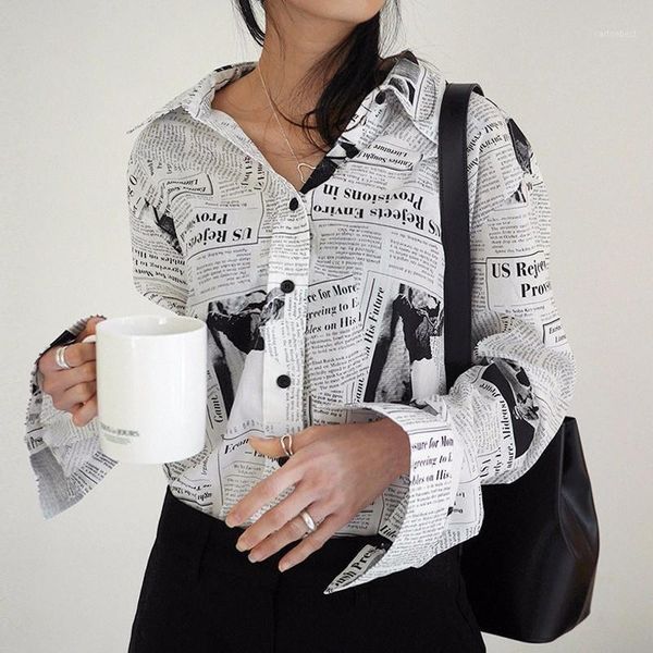 women's blouses & shirts wkoud eam clothes / 2021 fashion long sleeve black white letter spaper print loose casual shirt blouse ye18700
women's blouses & shirts wkoud eam clothes / 2021 fashion long sleeve black white letter spaper print loose casual shirt blouse ye18700