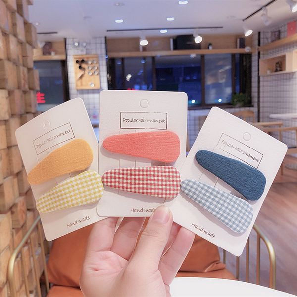 1 pair korean new autumn and winter simple plaid fabric children's girl princess fashion colorful hairpins headwear, Slivery;white
1 pair korean new autumn and winter simple plaid fabric children's girl princess fashion colorful hairpins headwear, Slivery;white